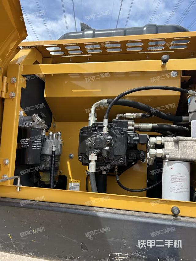 液压泵斜45 左（大件舱室）