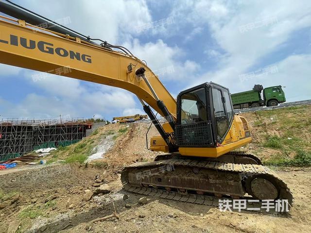 柳工CLG920E挖掘机