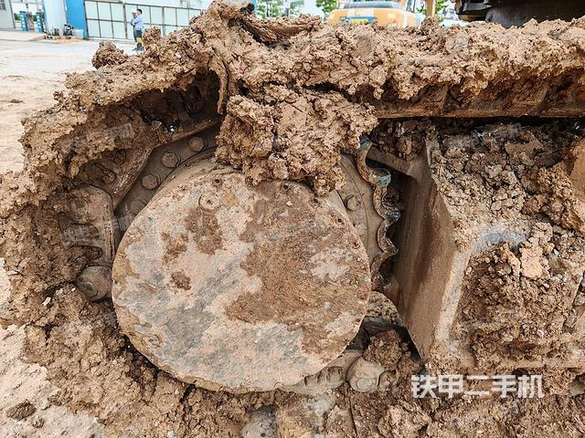 单侧履带整体（整机外观）