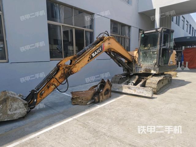 三一重工SY55C-9挖掘机