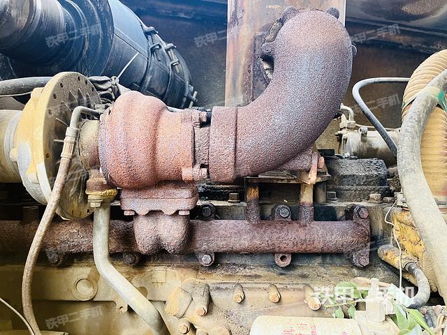 發(fā)動機(設備外觀及核心部件) 發(fā)動機(設備外觀及核心部件)