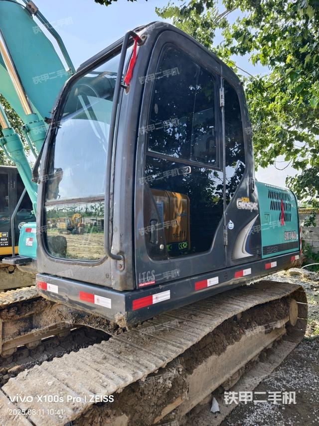 驾驶室整体（整机外观）