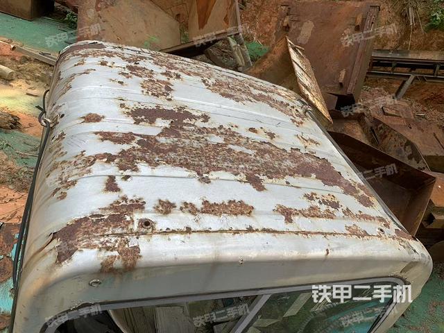 駕駛室頂部（整機(jī)外觀）