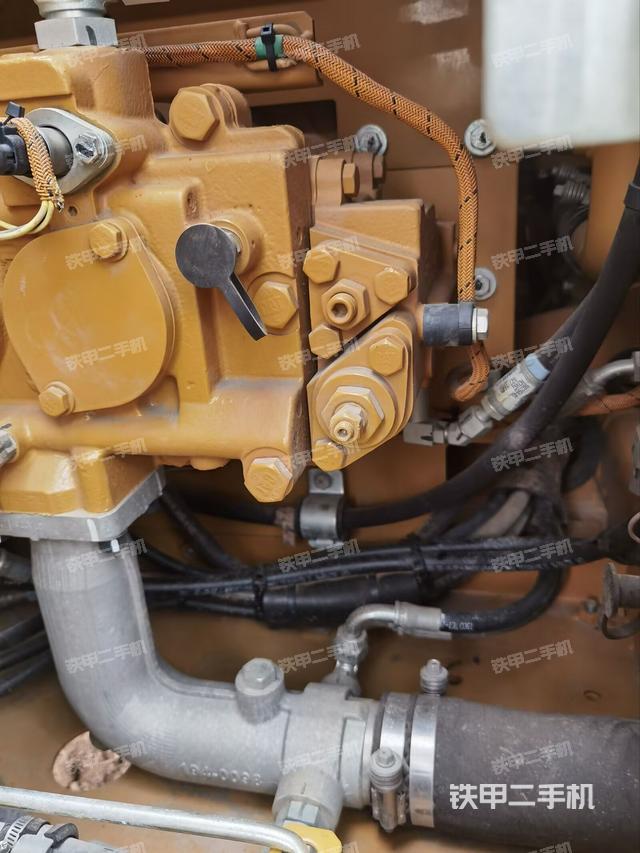 液壓泵室（大件艙室）