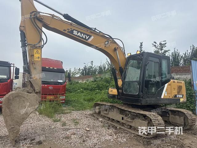 三一重工SY135C挖掘機