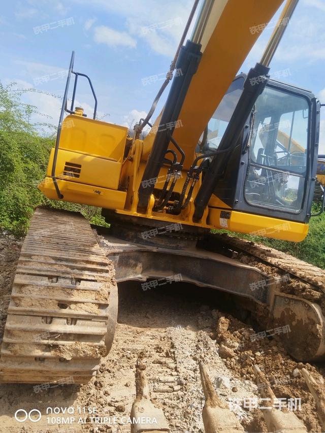 大臂油缸整體?豎拍（工作和回轉(zhuǎn)裝置）