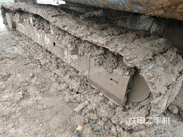 右側(cè)履帶整體（行走機(jī)構(gòu)）