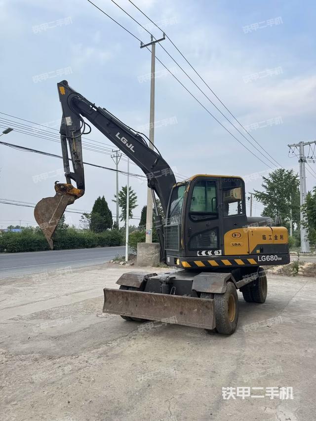 山东临工LG80H挖掘机