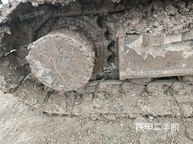 右驅(qū)動(dòng)輪（行走機(jī)構(gòu)）