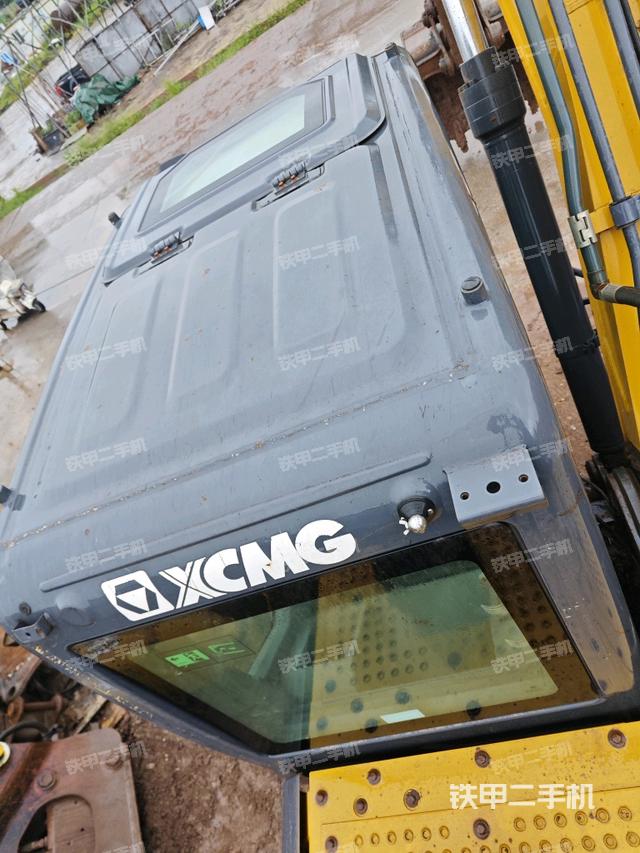 駕駛室頂部俯視（上車(chē)部件）