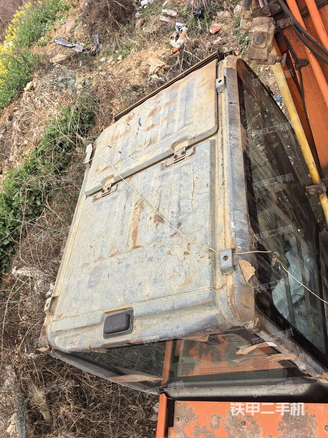 駕駛室頂部俯視（上車部件）