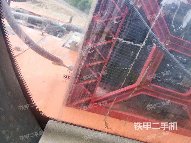 驾驶室正侧（驾驶室部分）