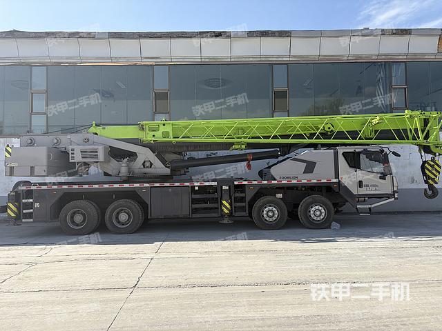 整機右側(cè)(設備外觀及核心部件) 整機右側(cè)(設備外觀及核心部件)