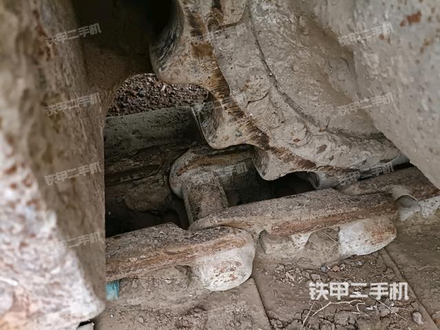 左驱动轮（行走机构）