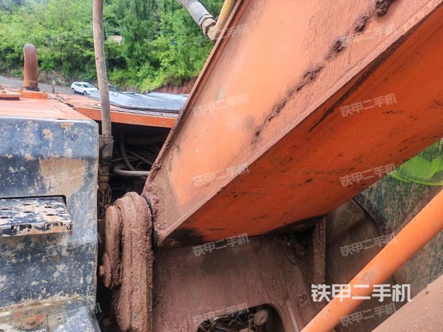 大臂根部 斜视（工作和回转装置）