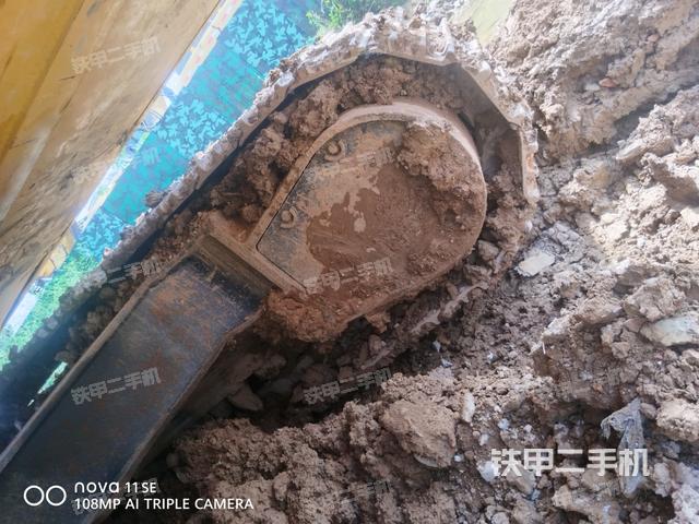 左側(cè)行走馬達蓋板（行走機構(gòu)）