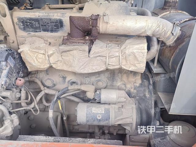 发动机整体俯视(整机外观) 发动机整体俯视(整机外观)