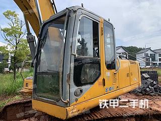 徐工XE215C挖掘机实拍图片