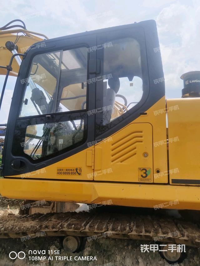 駕駛室正側(cè)（駕駛室部分）