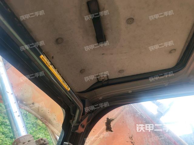 座椅后部（驾驶室部分）