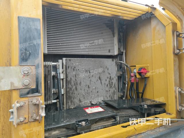 散熱器正面（大件艙室）