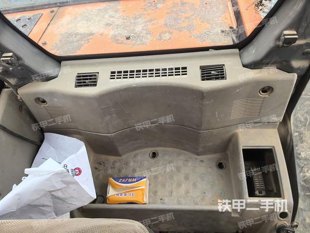 座椅后部（駕駛室部分）