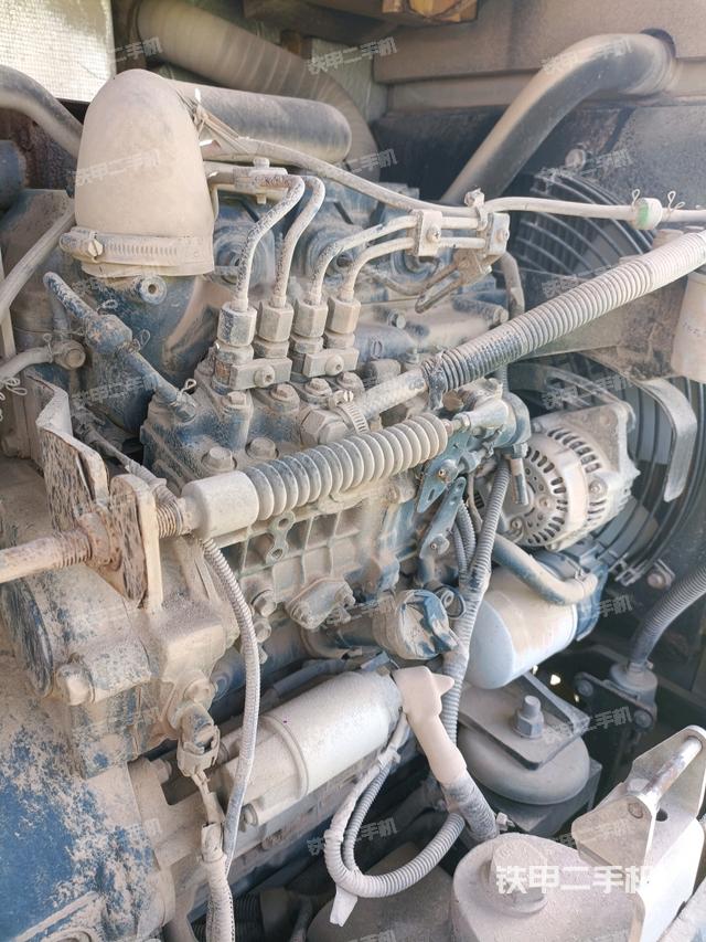 发动机室（上车部件）