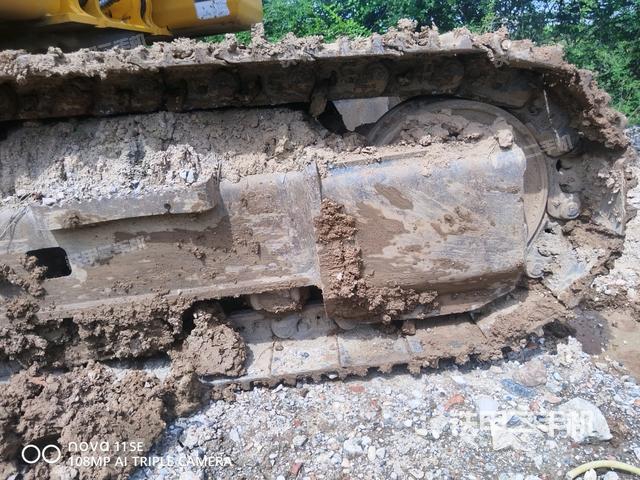 右導向輪（行走機構(gòu)）