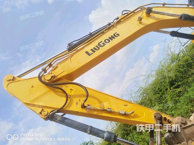 大臂整體?右側(cè)（工作和回轉(zhuǎn)裝置）