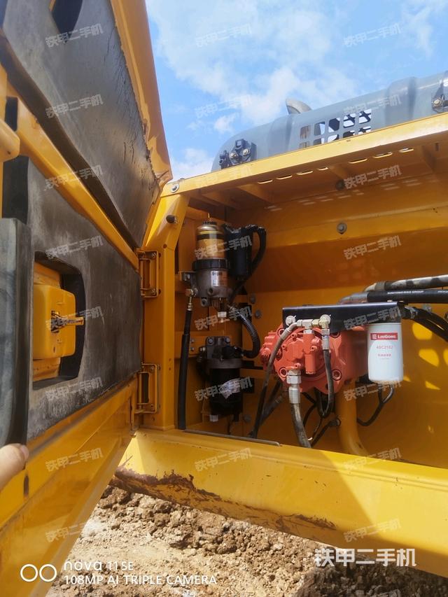 液壓泵斜45?左（大件艙室）