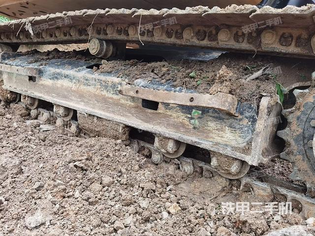 左側(cè)履帶整體?（行走機(jī)構(gòu)）