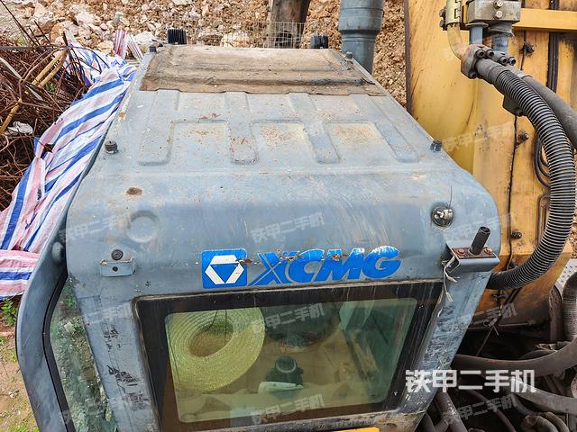 驾驶室顶部（整机外观）