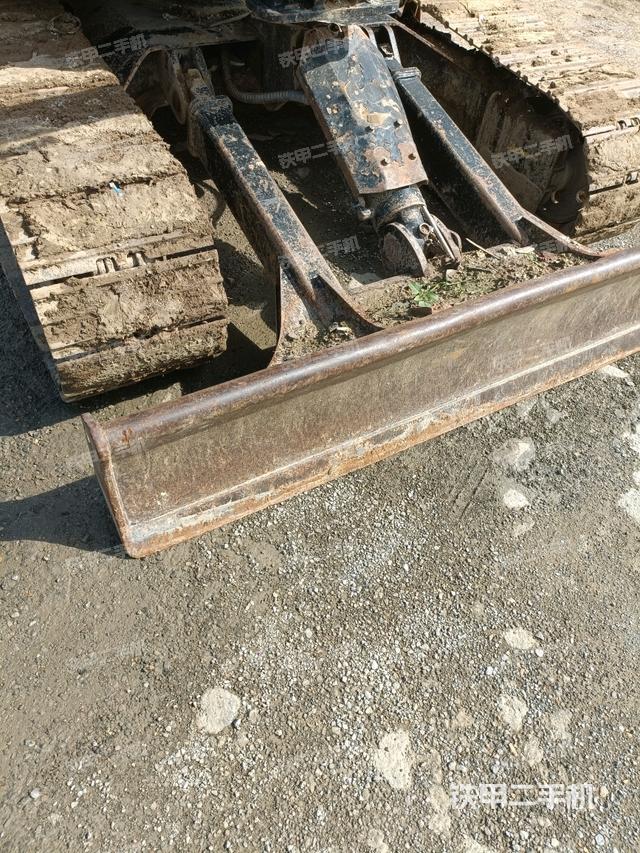 转盘和下车架正前（工作和回转装置）