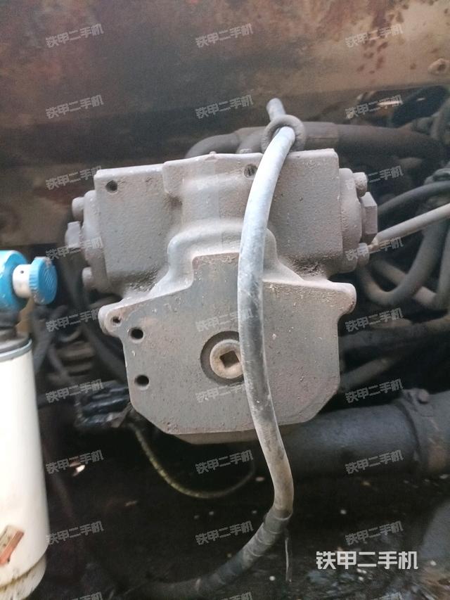 液压泵斜45 左（大件舱室）