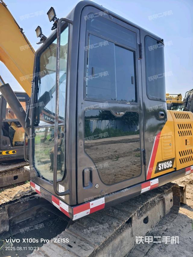 驾驶室整体（整机外观）