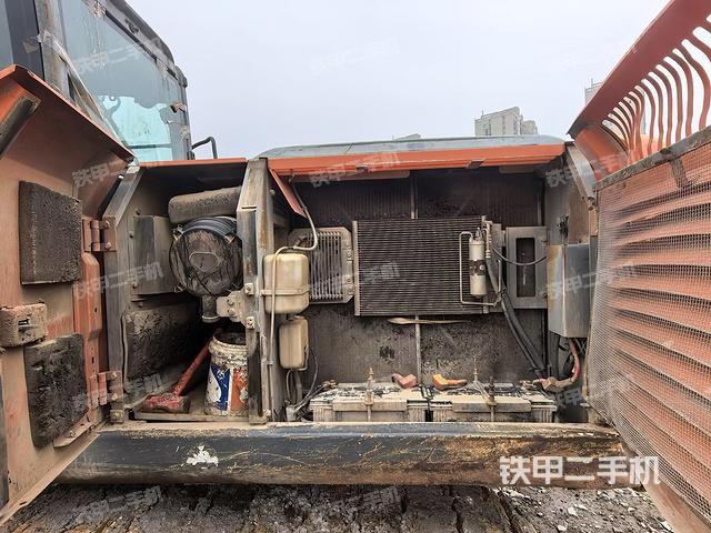 散熱器正面（大件艙室）