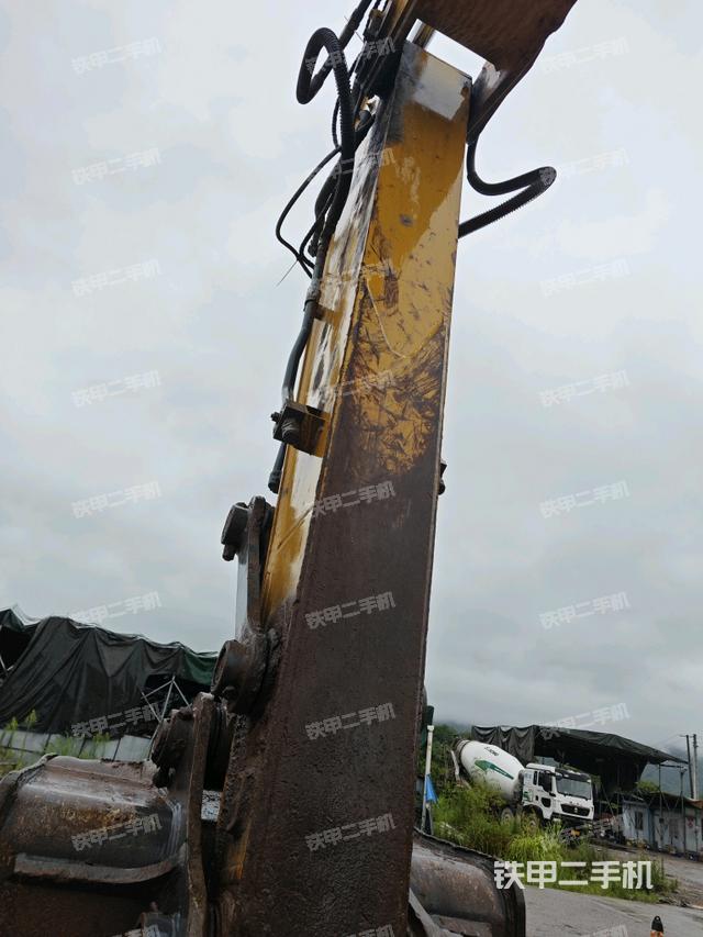 小臂整體左后（工作和回轉(zhuǎn)裝置）