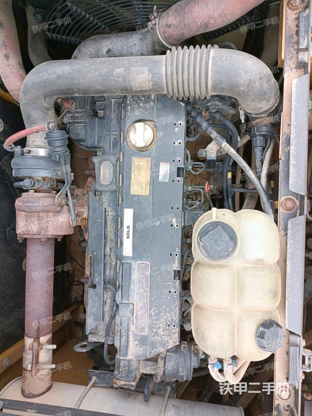 发动机整体俯视（整机外观）