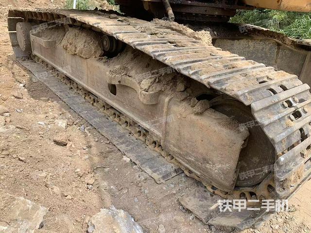 单侧履带整体（整机外观）