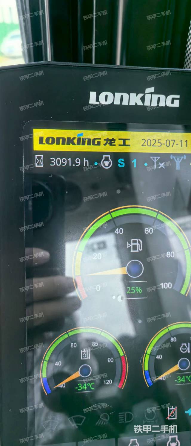 發(fā)動機整體俯視（整機外觀）