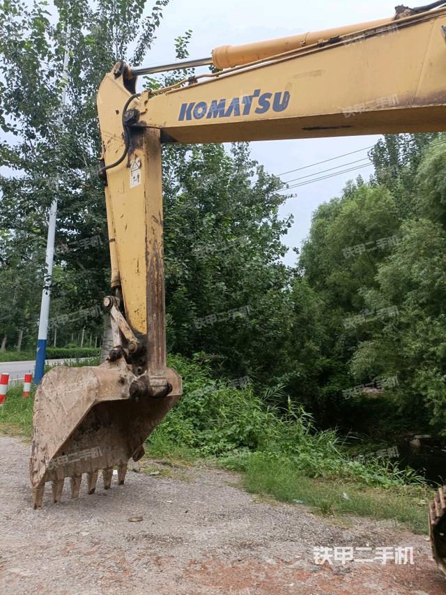 小臂整体左后（工作和回转装置）