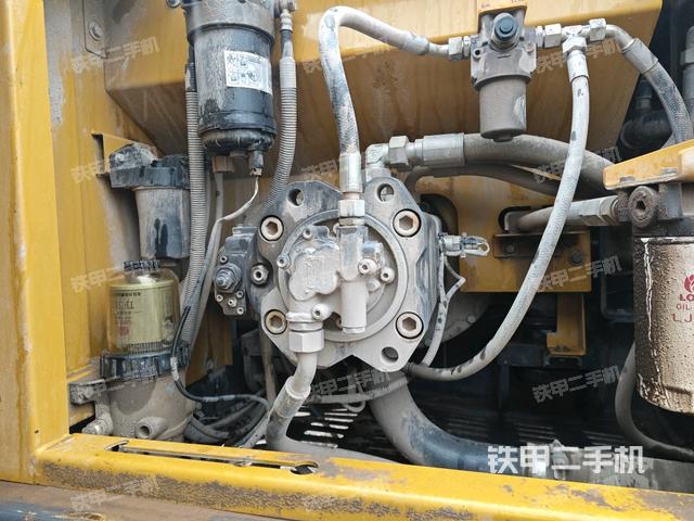 液壓泵斜45?右（大件艙室）