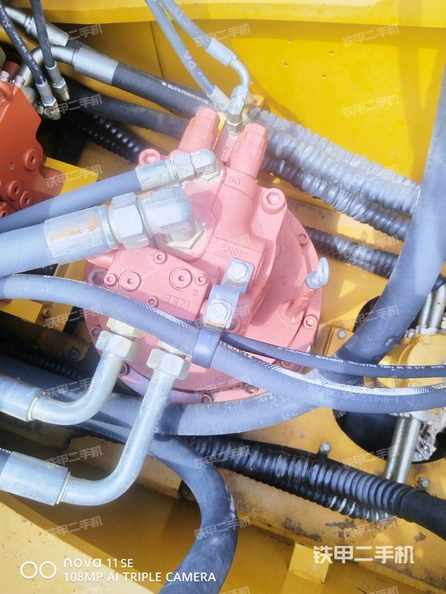 回轉(zhuǎn)馬達（上車部件）