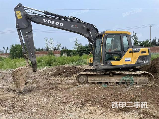 沃爾沃EC140DL挖掘機