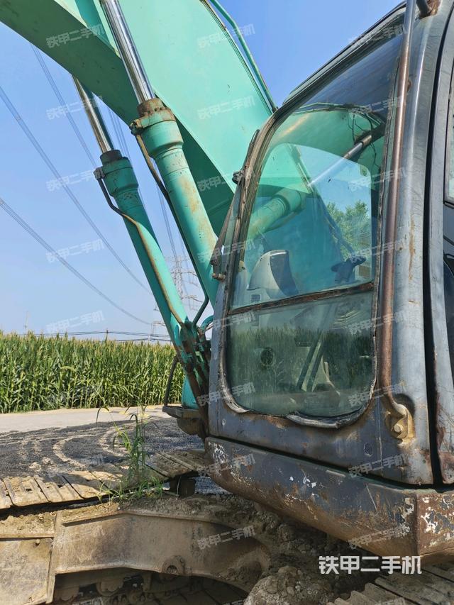 驾驶室左前45度（驾驶室部分）