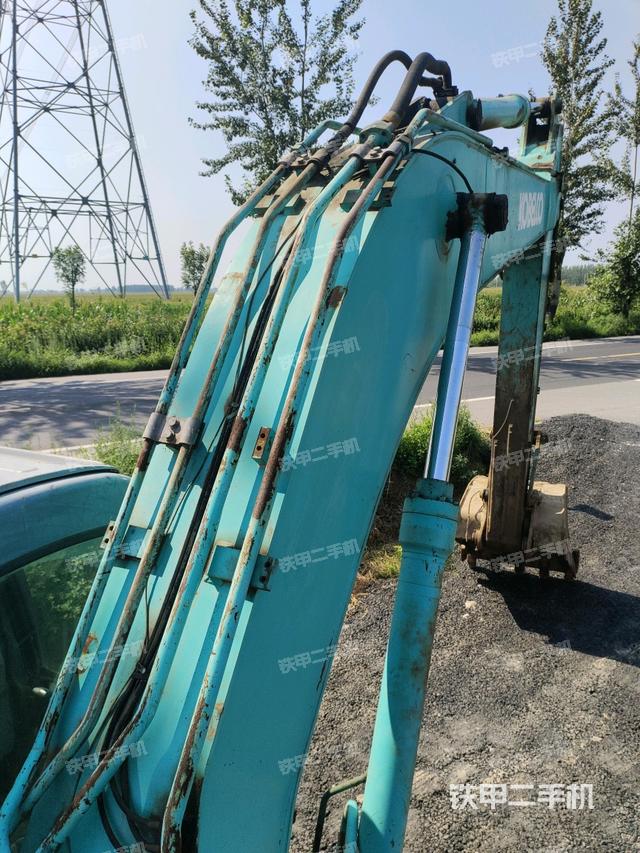 大臂背部俯视（工作和回转装置）