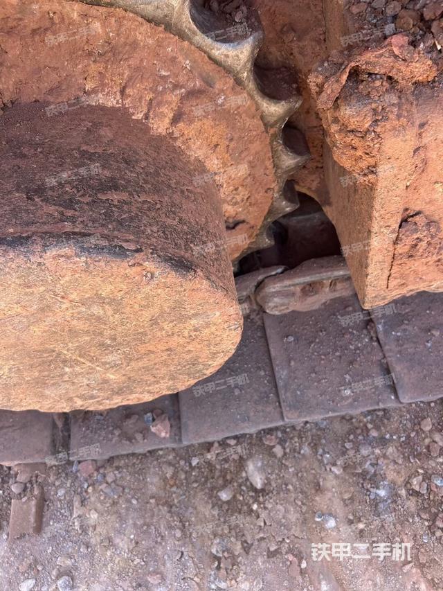 右侧行走马达盖板（行走机构）