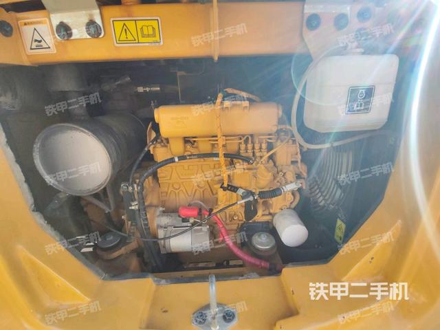 發(fā)動機(jī)整體俯視（整機(jī)外觀）