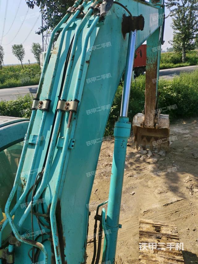 駕駛室頂部俯視（上車部件）