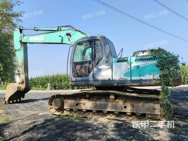 神钢SK210LC挖掘机